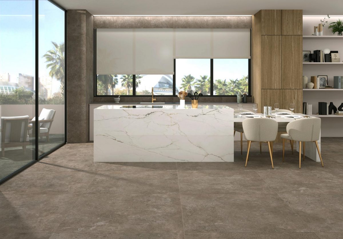 Decorated kitchen space with Pamesa XXL Torano Dorado Pulido Tiles And Stone.